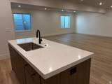 636 Vandalay Ln - Photo 33