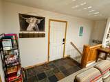 5060 Lakeview Dr - Photo 19