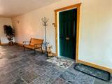 5060 Lakeview Dr - Photo 3