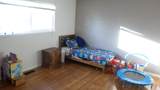 1930 Buchanan Ave - Photo 7