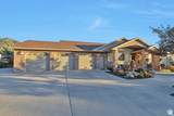 1040 Canyon Rd - Photo 2