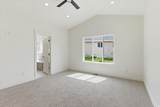 381 2100 - Photo 15