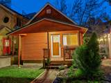 6758 Fairfax Dr - Photo 1