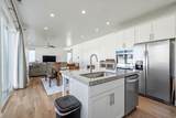 2832 Shoreline Dr - Photo 10