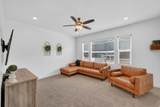 452 Highpoint Dr - Photo 4