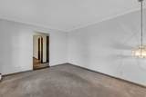 10705 300 - Photo 20