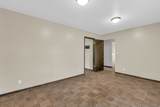 10705 300 - Photo 24