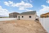 1103 Vegas St - Photo 4