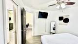 929 Harbor Vlg - Photo 9