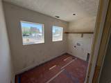 1077 Linden Ln - Photo 11