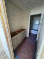 1077 Linden Ln - Photo 10