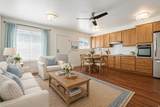 220 Leslie Ave - Photo 4