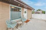 220 Leslie Ave - Photo 39