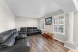 713 200 - Photo 18