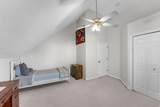 713 200 - Photo 32