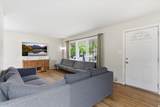 8372 Myron Ave - Photo 12