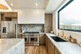 681 Lochwood Dr - Photo 4