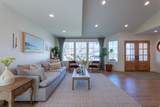 1079 Ridgeside Ct - Photo 4