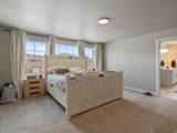 6733 Mt Jefferson - Photo 10
