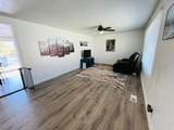 988 Smith Dr - Photo 3
