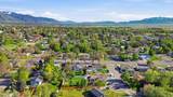 330 250 - Photo 45