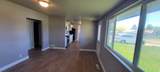 1494 Marilyn Dr - Photo 4