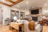 1677 Lambert Ln - Photo 17