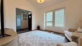 1528 Buttercup Dr - Photo 3