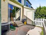 1381 Beacon Hill Dr - Photo 18