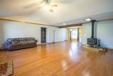 821 Erickson Ln - Photo 12