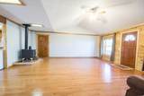 821 Erickson Ln - Photo 9