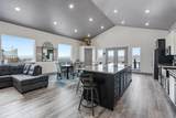 2923 Country Club Way - Photo 6