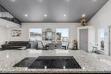 2923 Country Club Way - Photo 8
