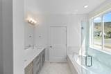 657 200 - Photo 6