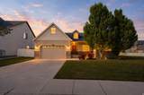 2482 Adelaide Dr - Photo 32