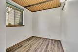 1063 Oxford Dr - Photo 18