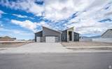 641 Chan Dr - Photo 2