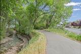 589 Riverwalk Dr - Photo 27