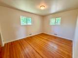 1144 Hillview Dr - Photo 18