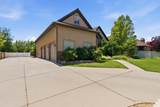 6017 Heritage Hill Dr - Photo 4