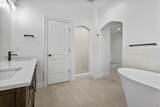 644 Oakwood Dr - Photo 10
