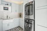 7169 Canyon Dr - Photo 17