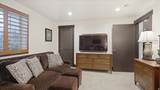 3220 Horse Thief Dr - Photo 36