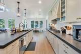 709 200 - Photo 11