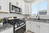 1706 Parkview Dr - Photo 4