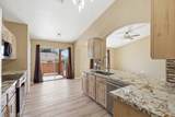 17 2000 - Photo 12