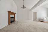 714 St James Pl - Photo 19