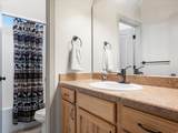 2330 Valleyview Dr - Photo 37