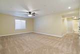242 200 - Photo 23