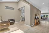 811 Grandridge Dr - Photo 3